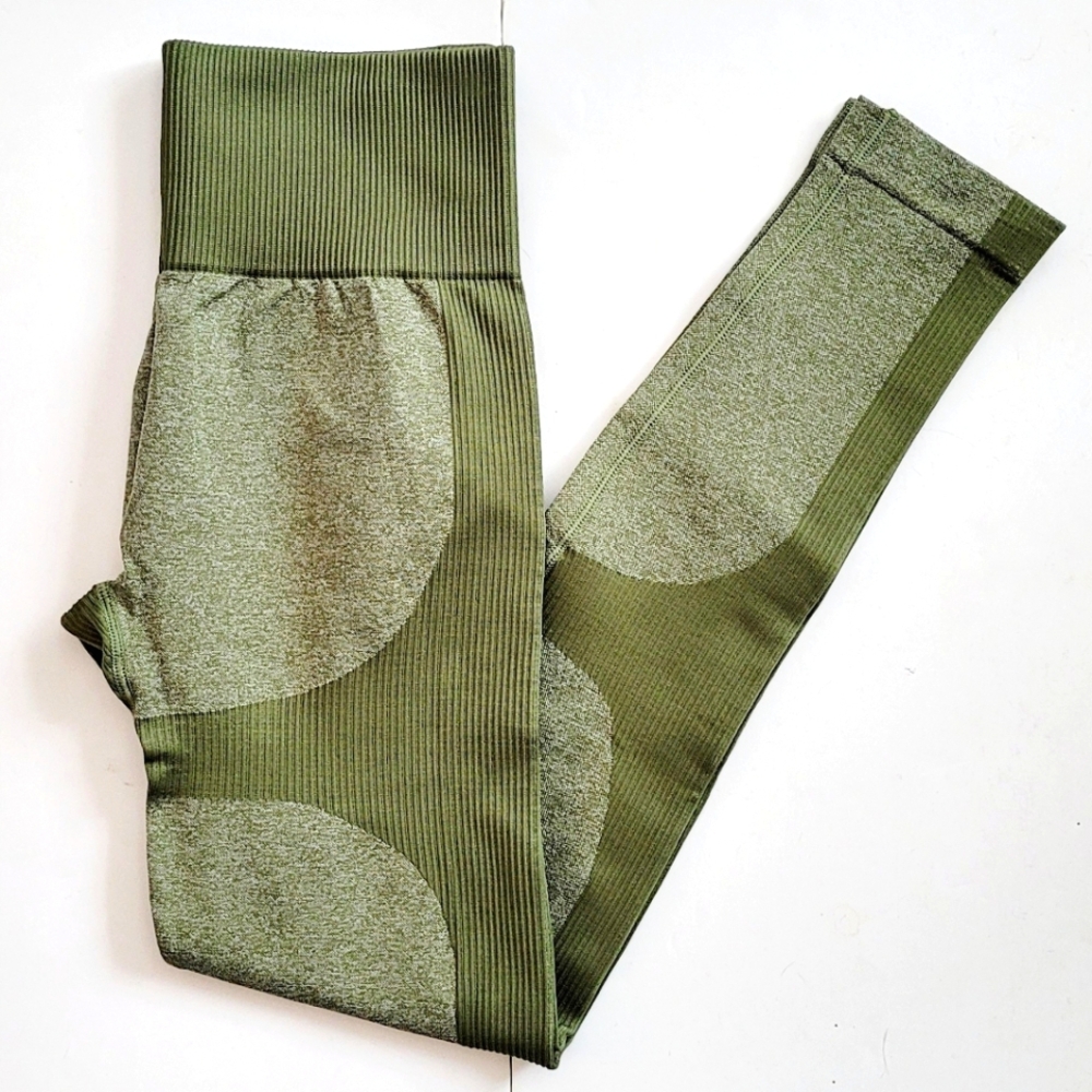 NWOT Green Seamless Leggings
